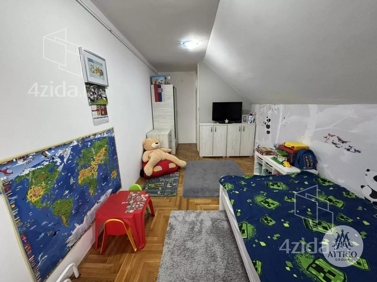 Troiposoban stan | 4zida