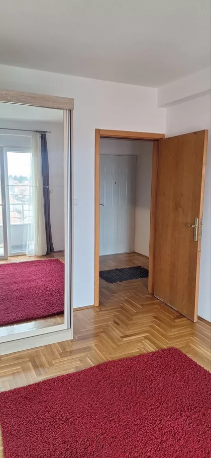 Stojana Novakovića 83 | 4zida.rs