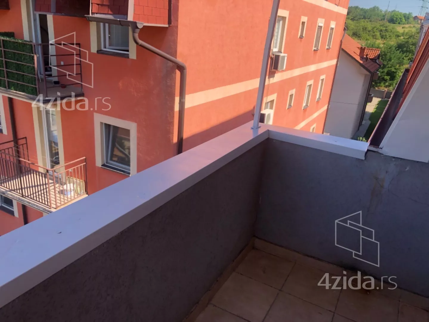 Garsonjera | 4zida