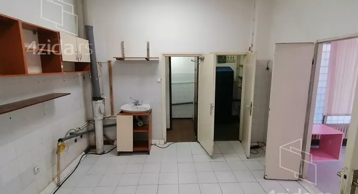 Lokal | 4zida
