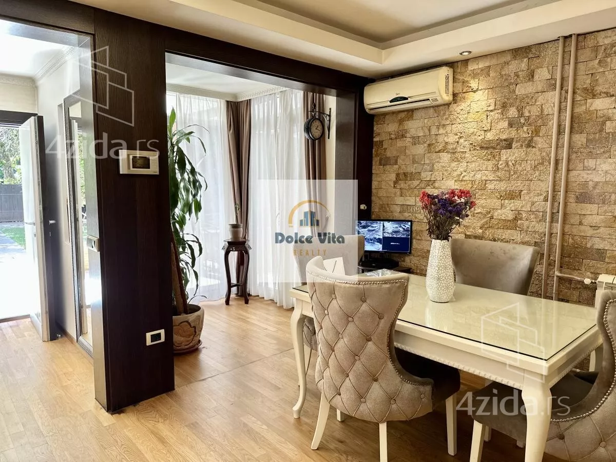 Šestosoban stan | 4zida