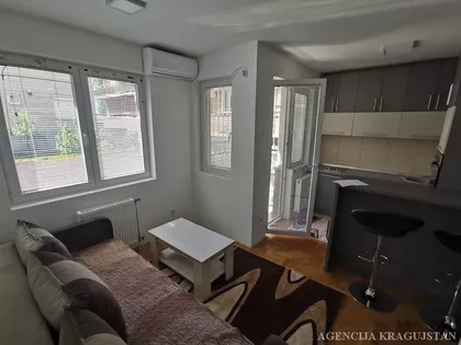 Vašarište | 4zida.rs