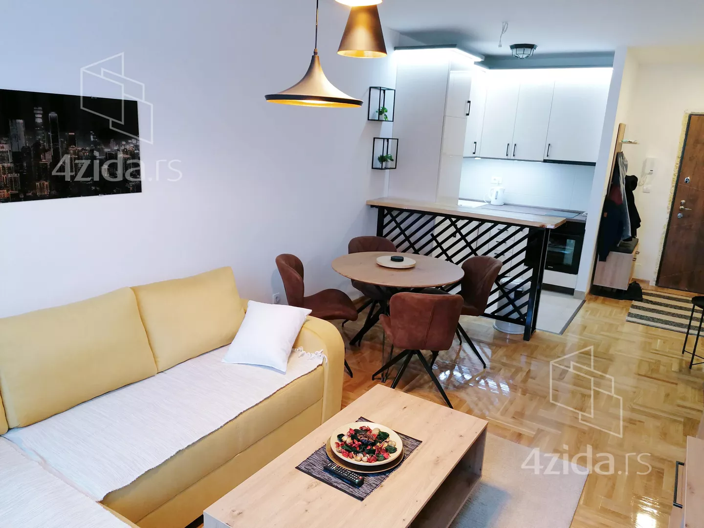 Jednoiposoban stan | 4zida