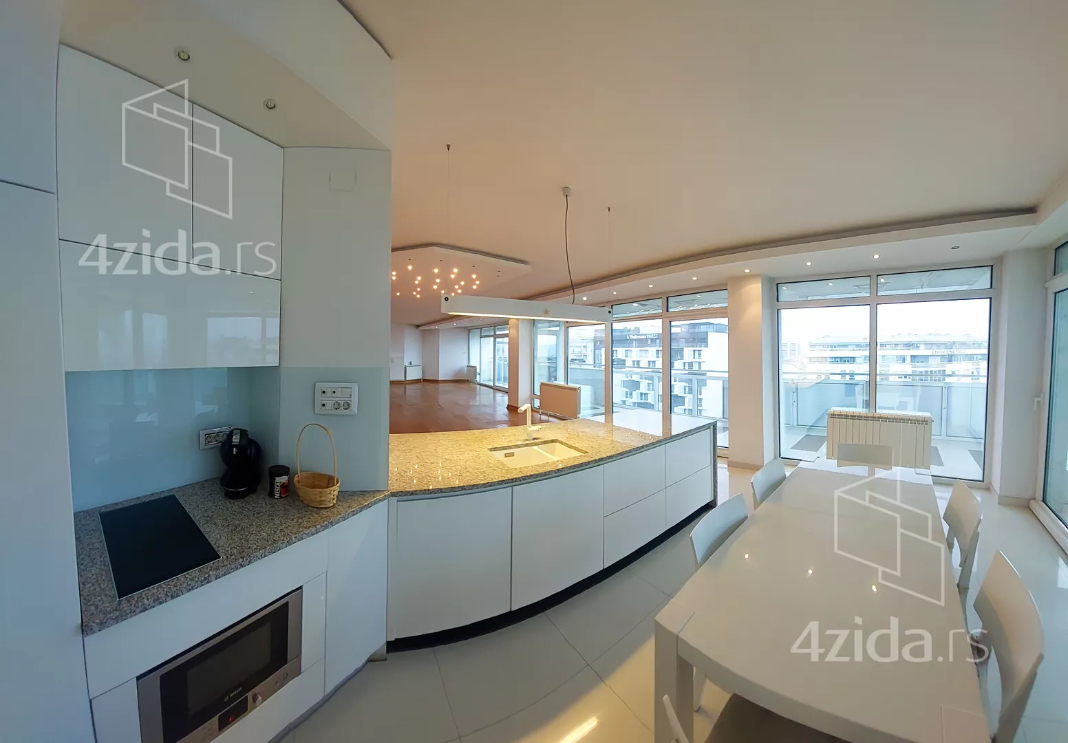 Petosoban stan | 4zida