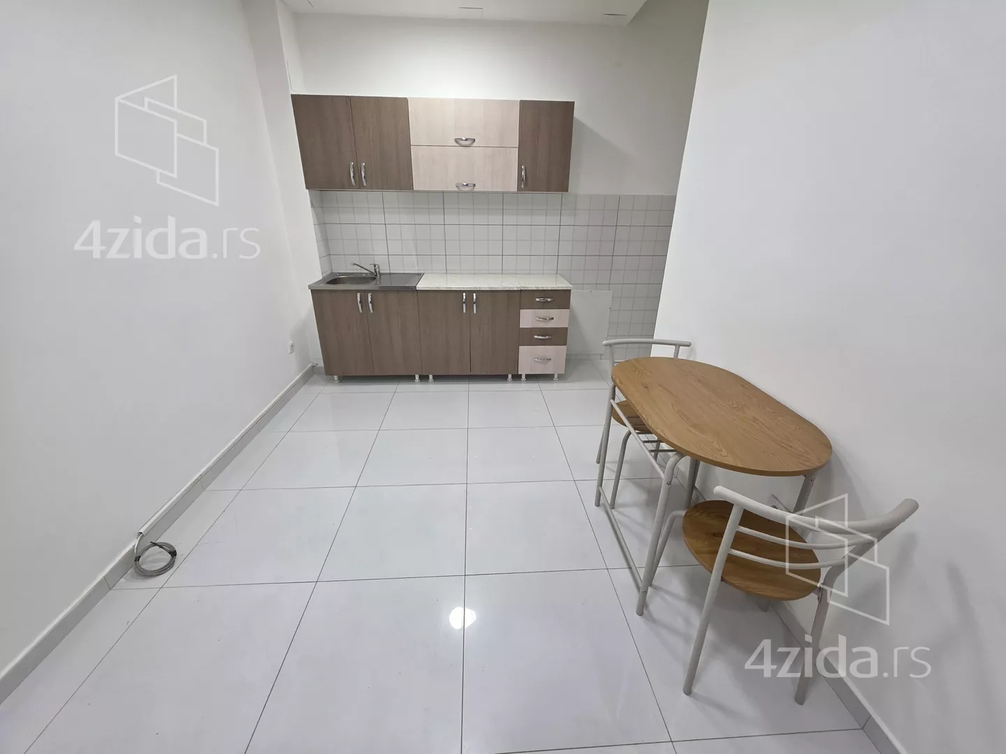 Garsonjera | 4zida