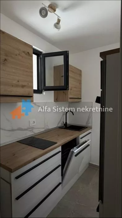 Vukov Spomenik | 4zida.rs