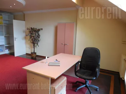 CENTAR | 4zida.rs