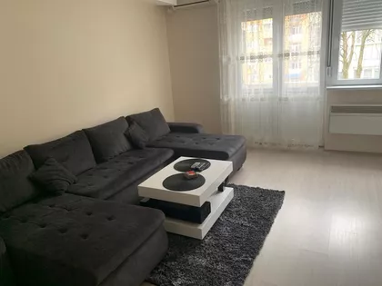 Marije Bursać | 4zida.rs