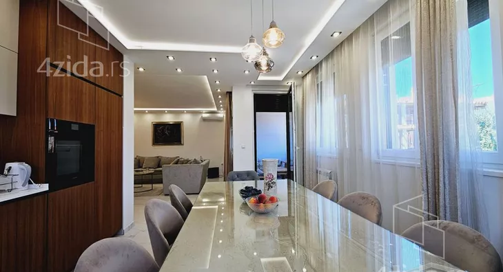 Petosoban stan | 4zida