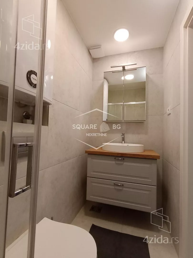 Četvoroiposoban stan | 4zida