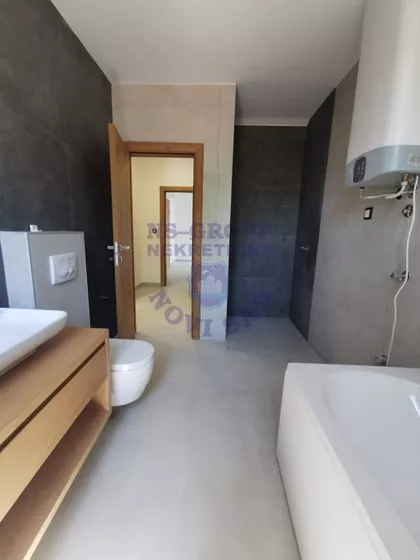 Sremska Kamenica | 4zida.rs