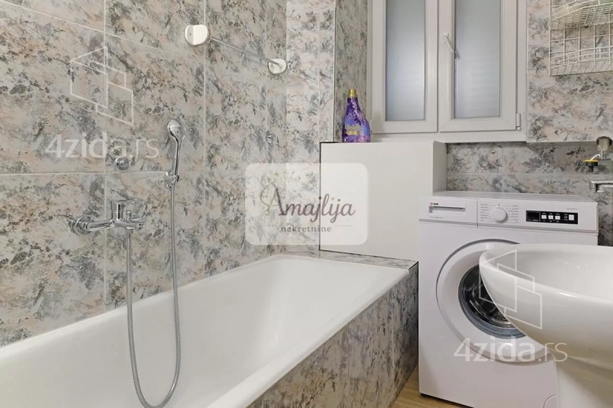 Petosoban stan | 4zida