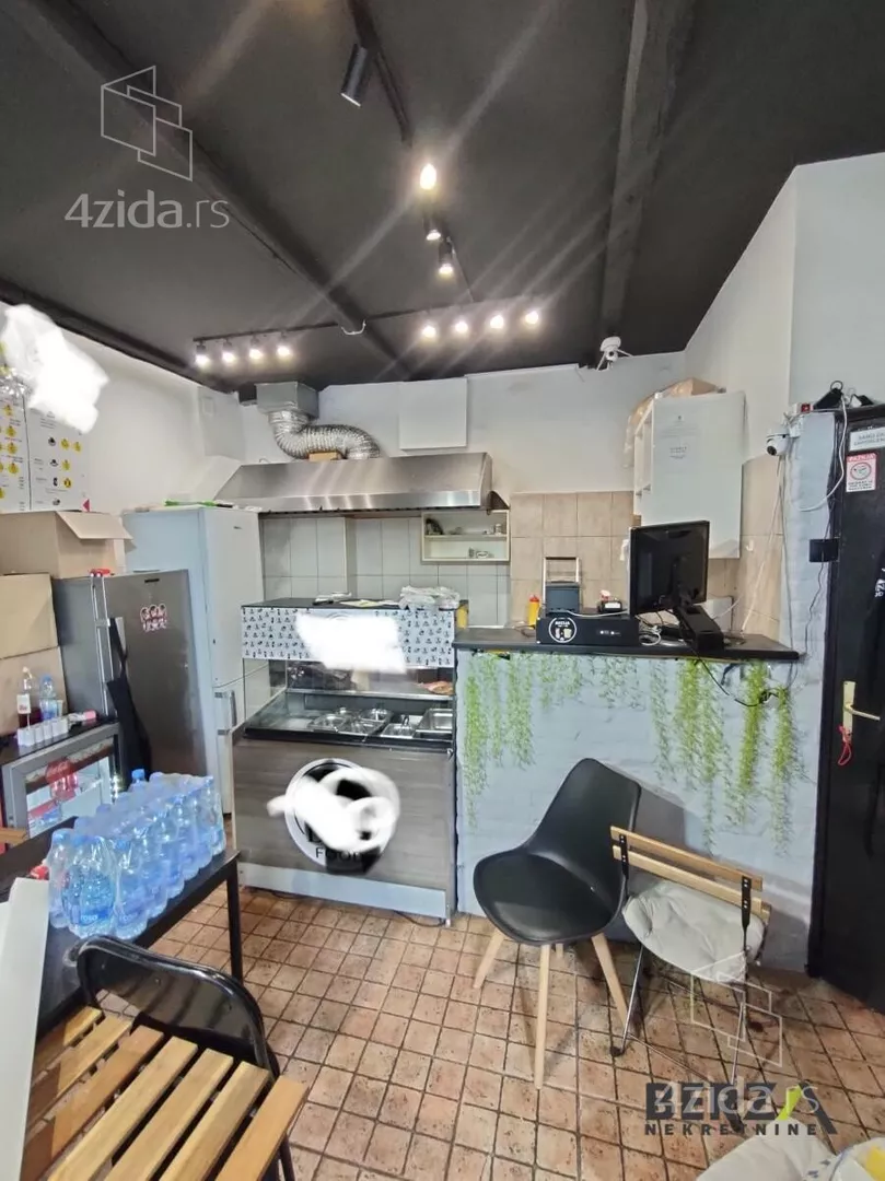 Lokal | 4zida