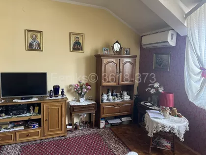 Ustanička | 4zida.rs