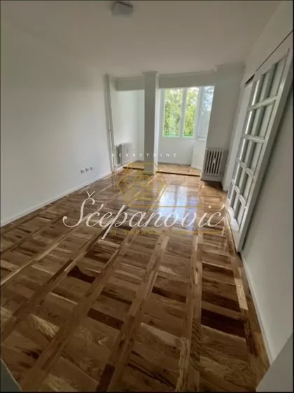 Cara Dušana | 4zida.rs