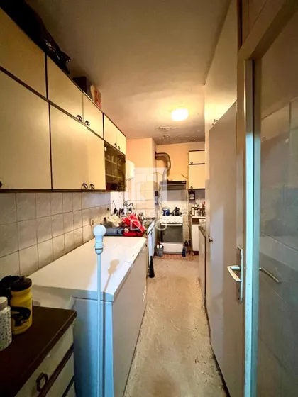 16. oktobra | 4zida.rs