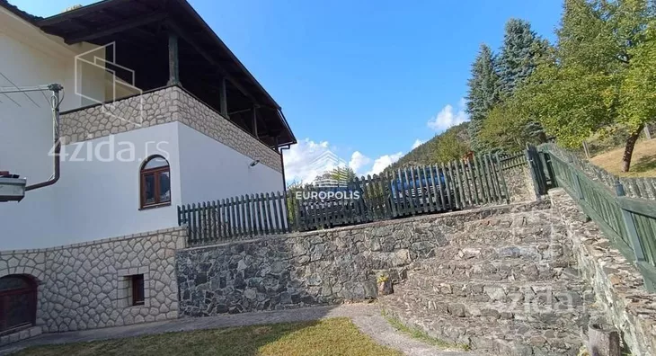 4-etažna kuća | 4zida
