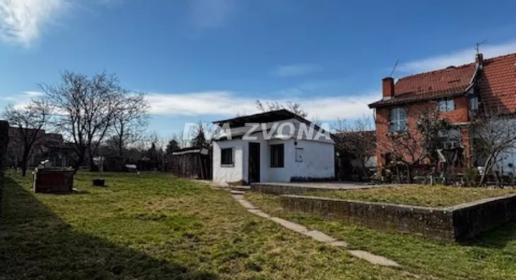 Plac | 4zida