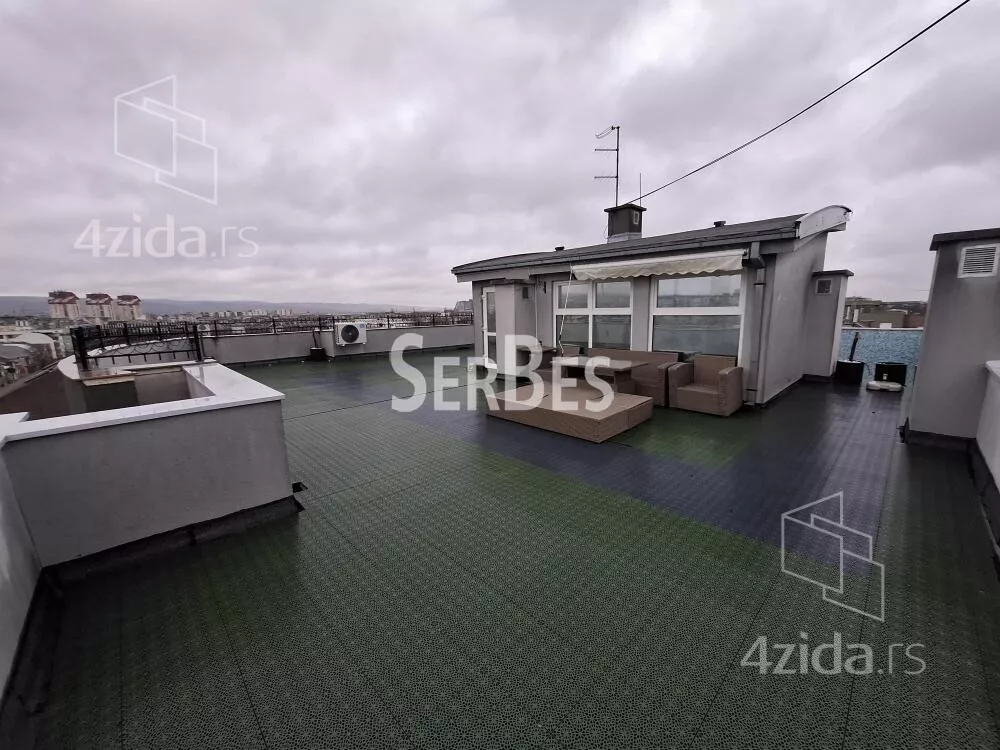 Petosoban stan | 4zida