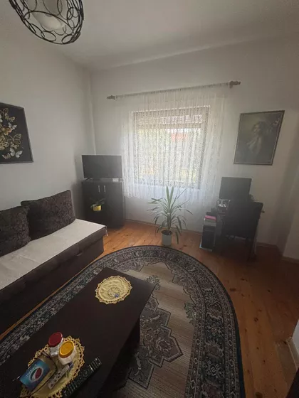 Parunovac | 4zida.rs