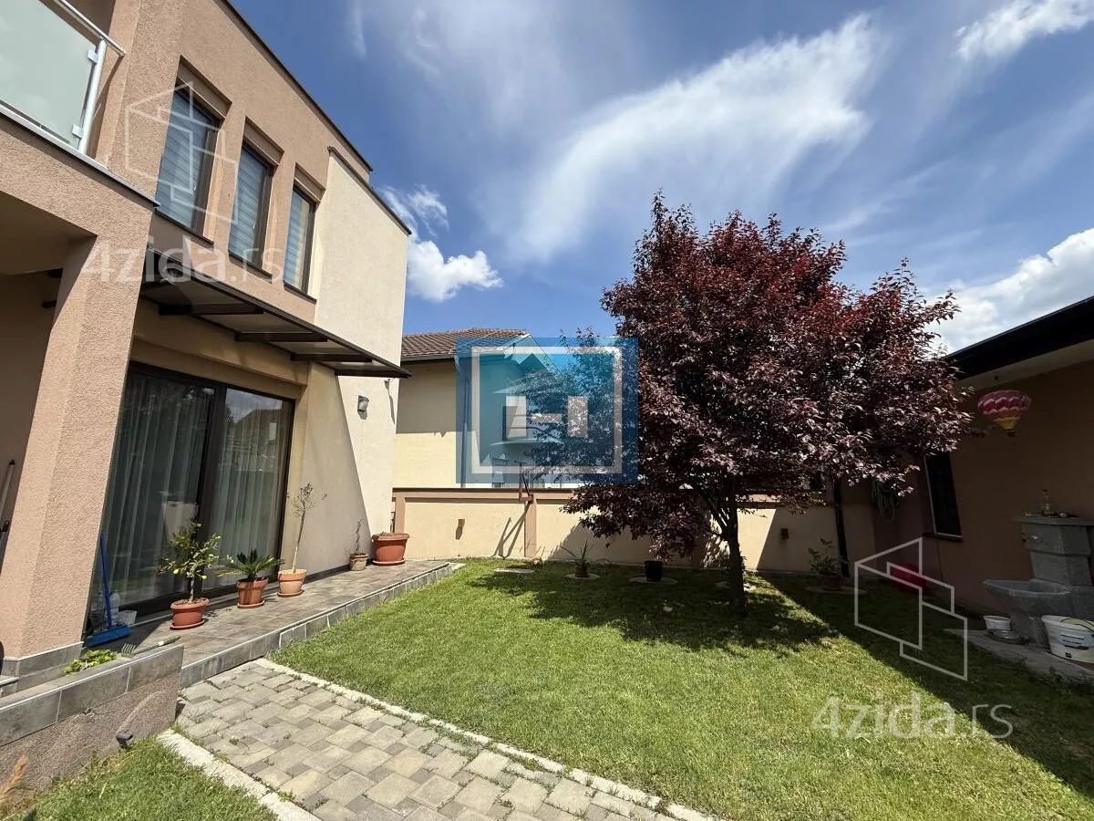 Kuća | 4zida
