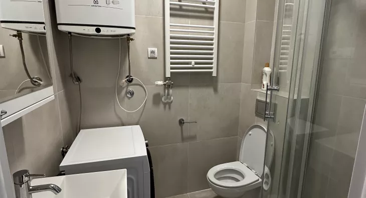 Troiposoban stan | 4zida