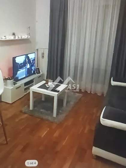 Heroja Pinkija | 4zida.rs