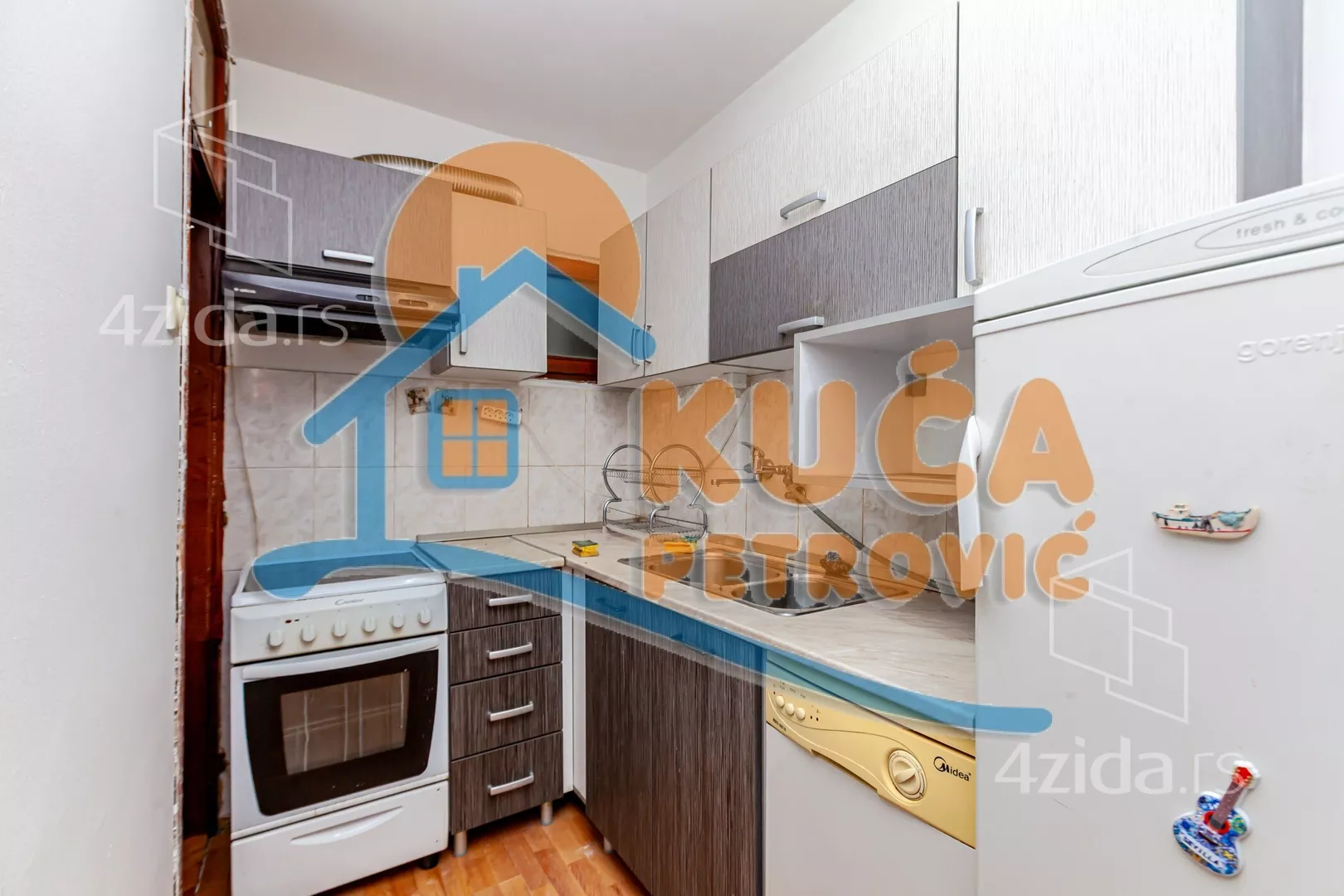 Dvoiposoban stan | 4zida