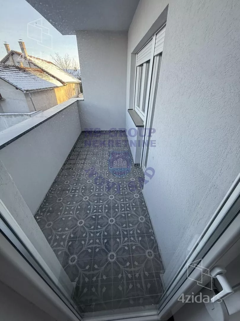 Četvoroiposoban stan | 4zida