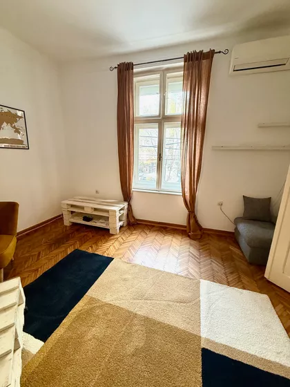 Venizelosova | 4zida.rs