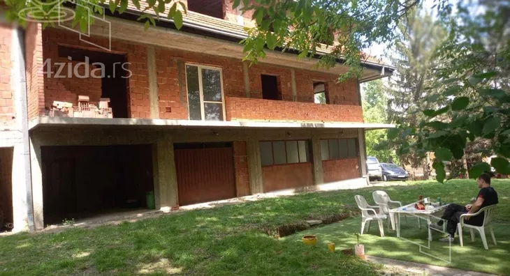 Kuća | 4zida