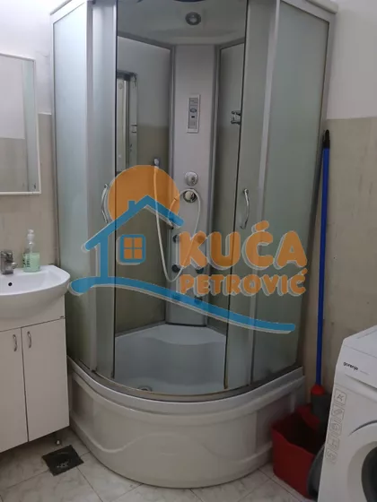 Obrenovićeva | 4zida.rs