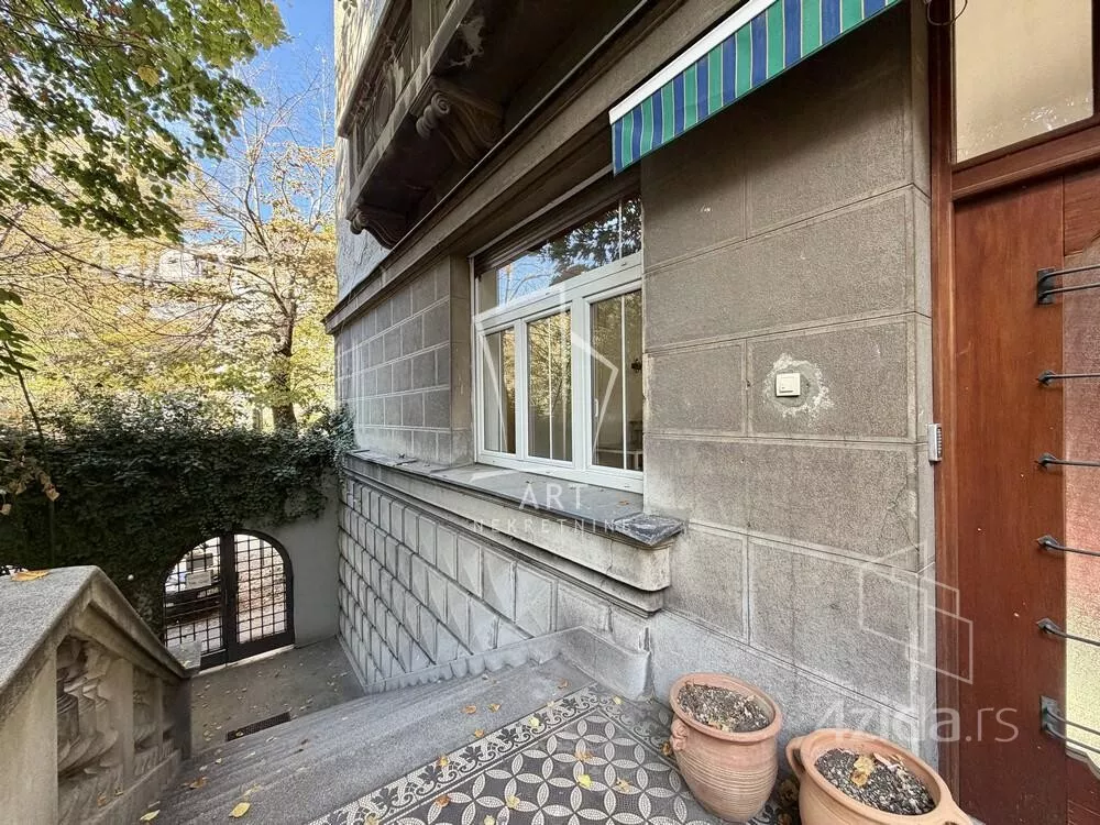 Šestosoban stan | 4zida