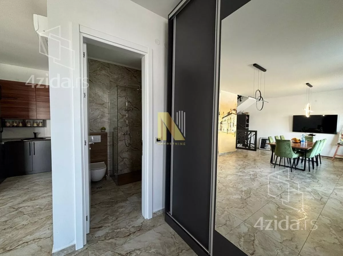 Petosoban stan | 4zida