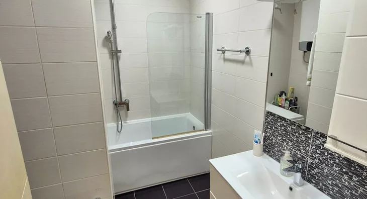 Šestosoban stan | 4zida