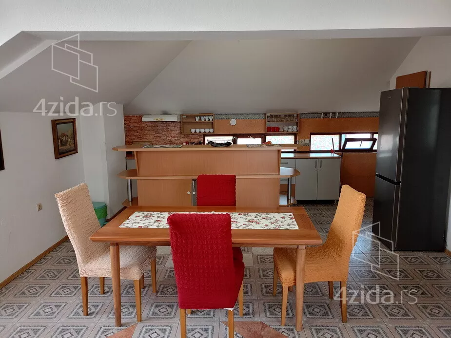 3-etažna kuća | 4zida