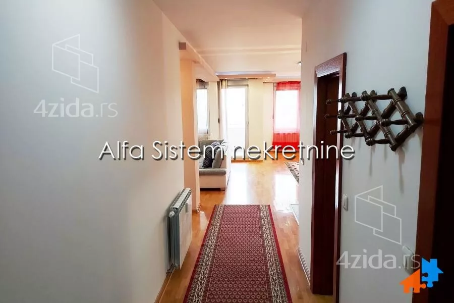 Četvorosoban stan | 4zida