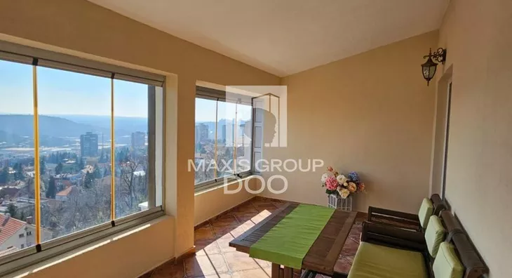 Petosoban stan | 4zida