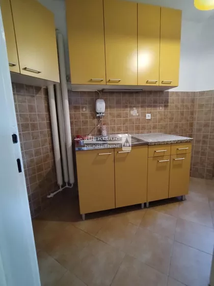 Pariske komune | 4zida.rs