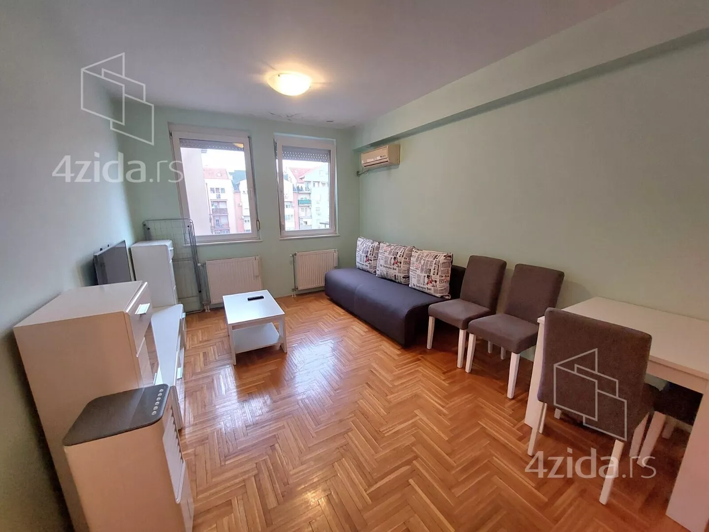 Dvoiposoban stan | 4zida
