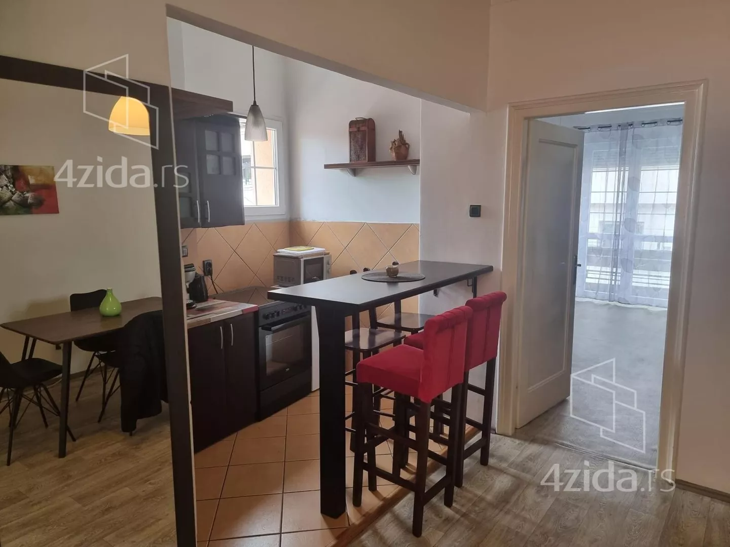 Jednoiposoban stan | 4zida