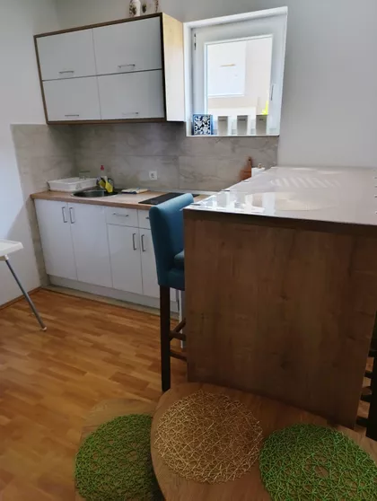 Nemanjina | 4zida.rs