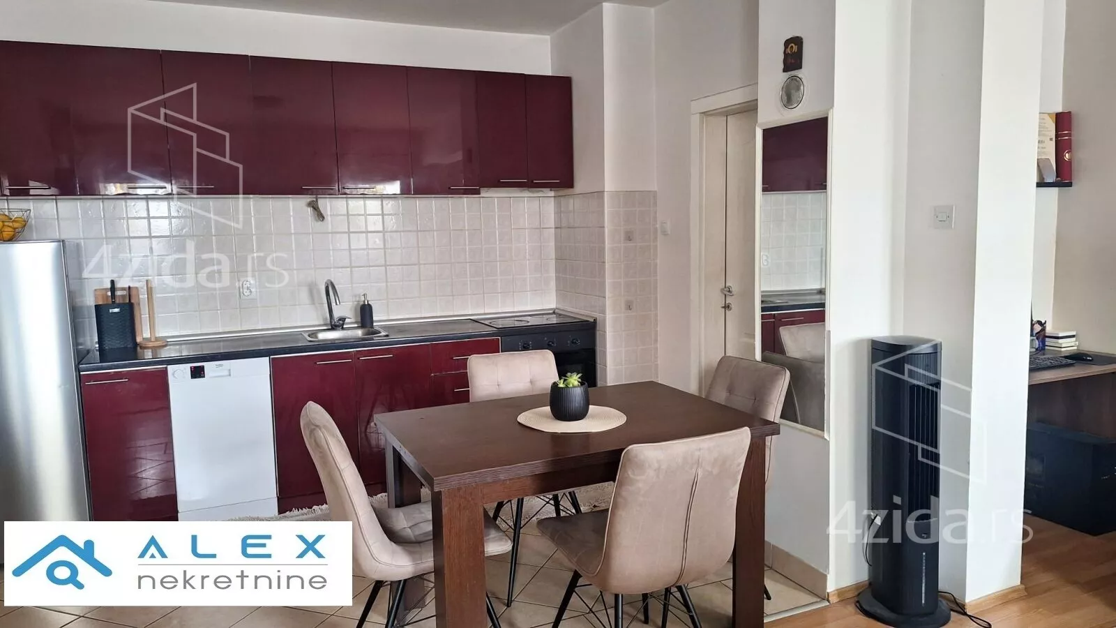 Jednoiposoban stan | 4zida