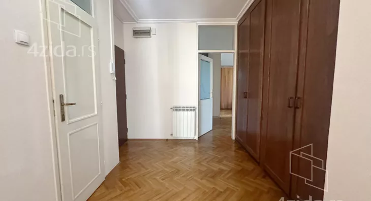 Kancelarija | 4zida