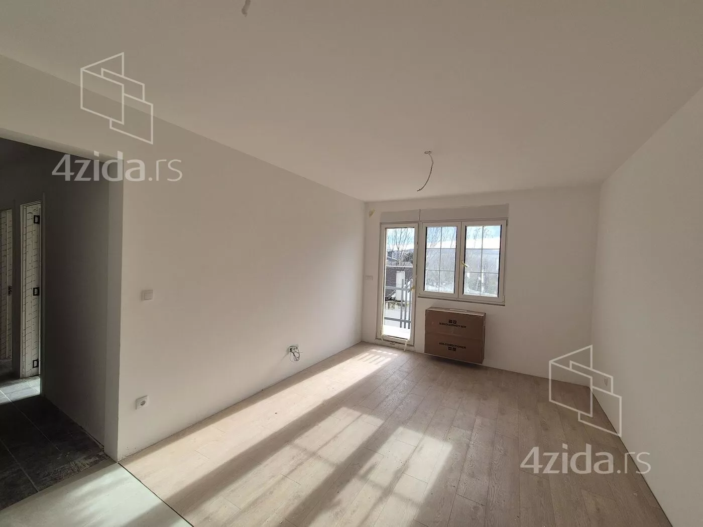 Dvoiposoban stan | 4zida