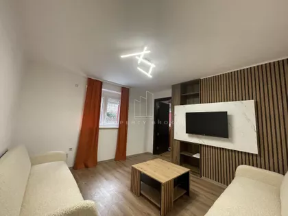 Niška | 4zida.rs