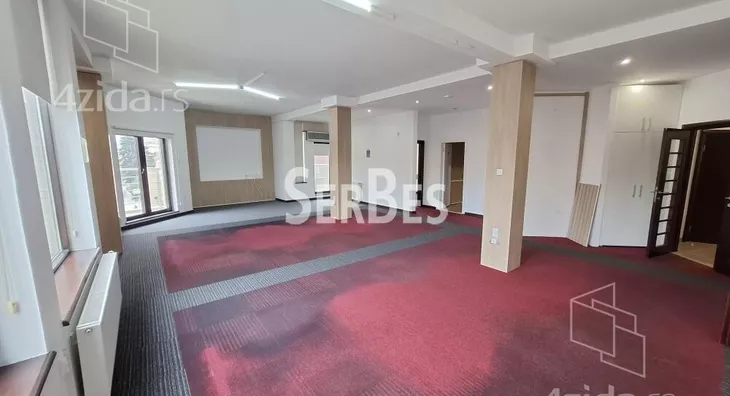 Poslovni prostor | 4zida