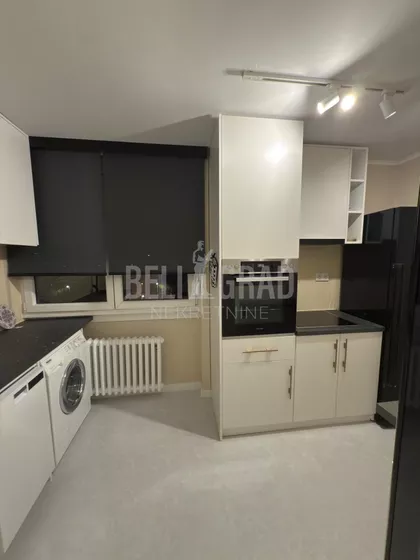 Ustanička | 4zida.rs