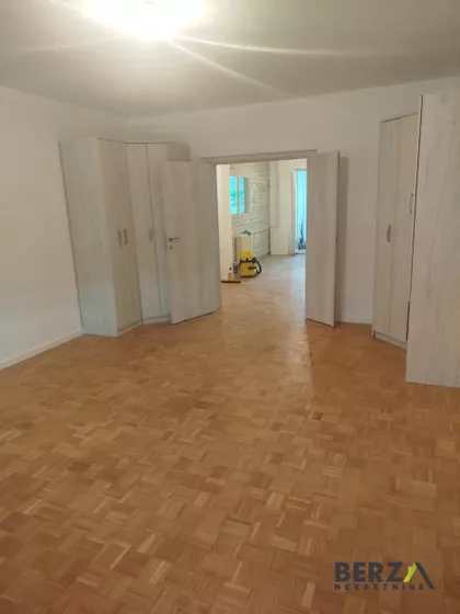 Železnička stanica | 4zida.rs