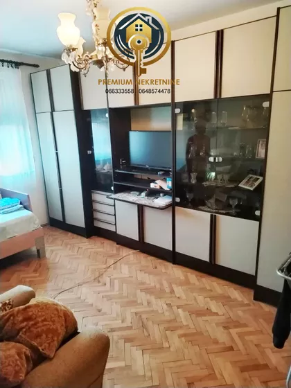 Milovana Gušića 68 | 4zida.rs